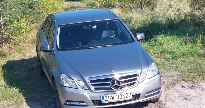 Mercedes-Benz Klasa E cena 39999 przebieg: 290000, rok produkcji 2010 z Świnoujście małe 106